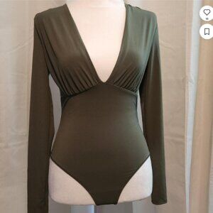 Abercrombie & Fitch Soft AF Long Sleeve Deep V Body Suit - Small in Olive